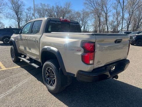 Used 2023 Chevrolet Colorado ZR2 AWD/4WD image 6