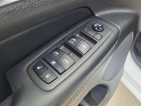 Used 2021 Jeep Grand Cherokee 80th Anniversary w/ Quick Order Package 28K 80th image 15