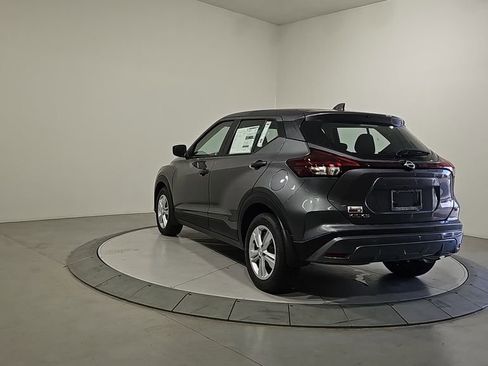 New 2025 Nissan Kicks Play S image 3