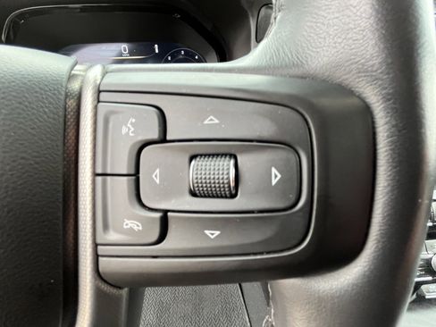 Used 2024 GMC Yukon XL Denali w/ Advanced Technology Package image 21