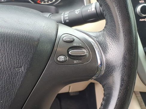 Used 2019 Nissan Murano SV image 20