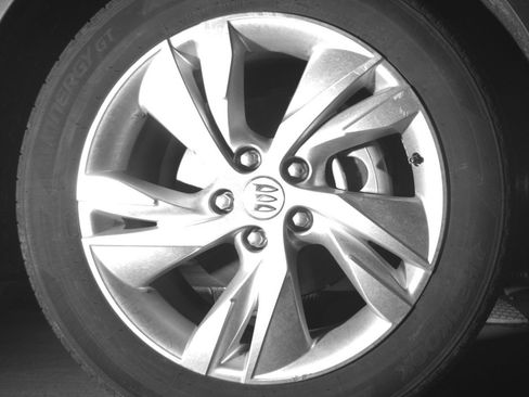 Used 2025 Buick Encore GX Preferred image 13