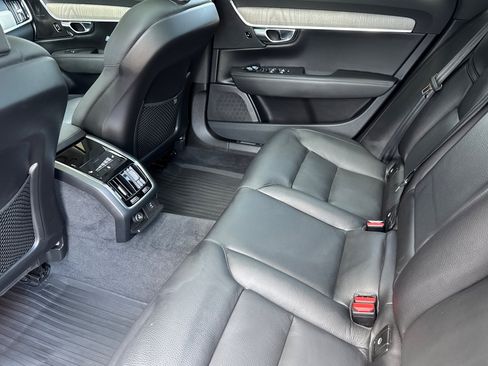 Used 2023 Volvo S90 B6 Plus w/ Protection Package Premier AWD/4WD image 12