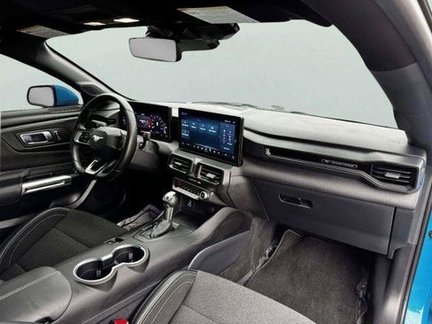 Used 2025 Ford Mustang GT RWD image 46