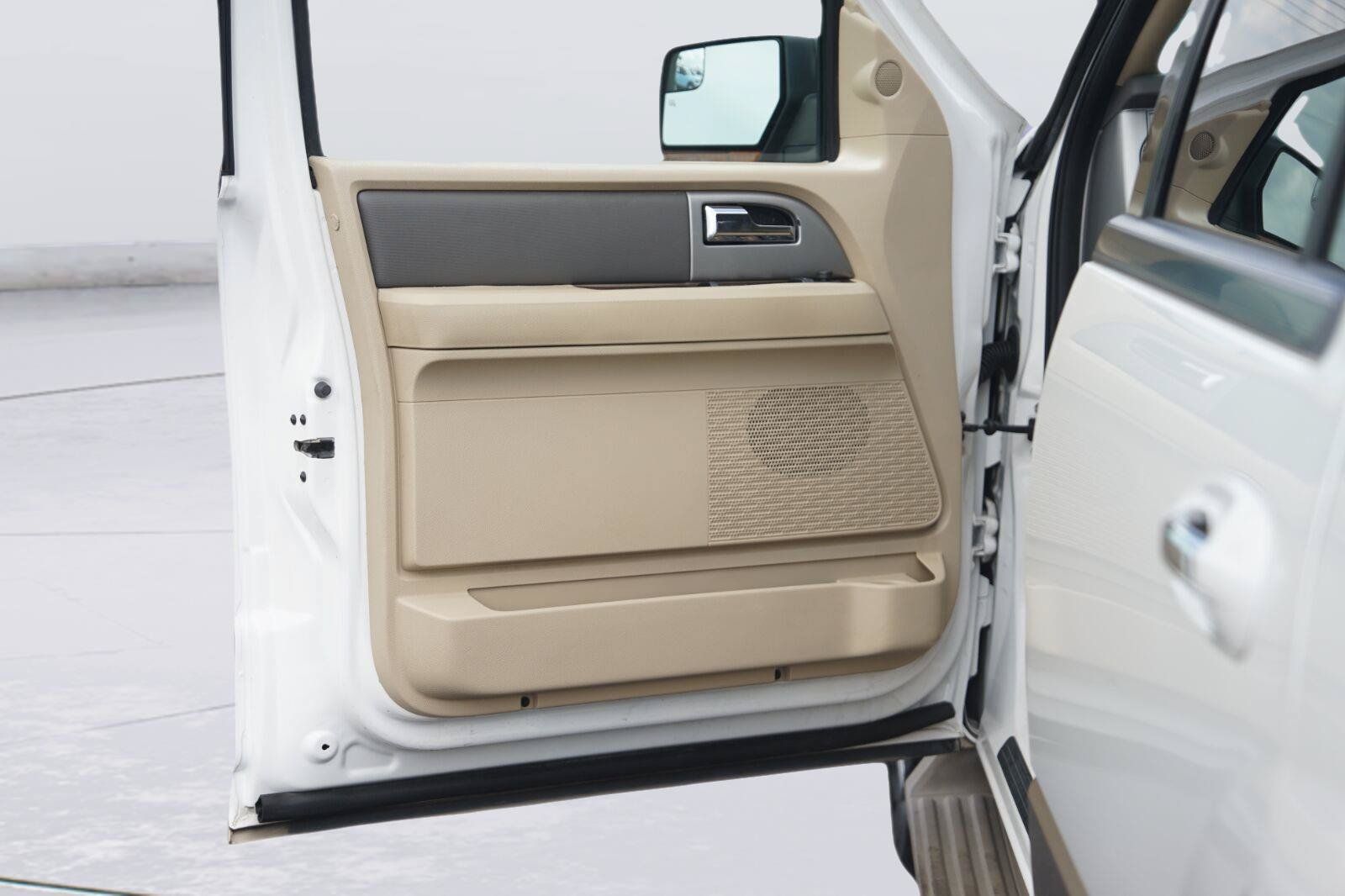 Used 2013 Ford Expedition XLT RWD image 31