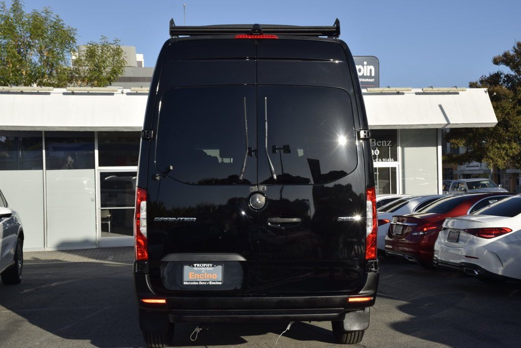 Used 2019 Mercedes-Benz Sprinter 2500 image 4