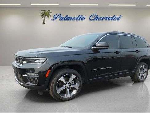 Used 2024 Jeep Grand Cherokee Limited image 6