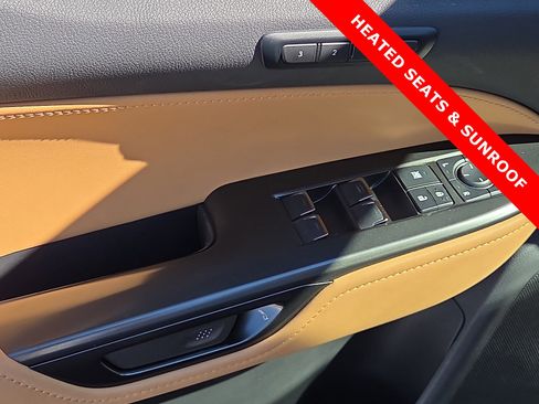 Used 2025 Lexus NX 250 NX 250 Premium w/ Towing Package (2000 Lbs) image 13
