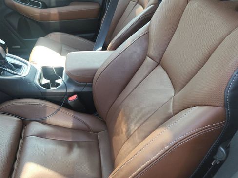 Used 2023 Subaru Outback Touring XT AWD/4WD image 9