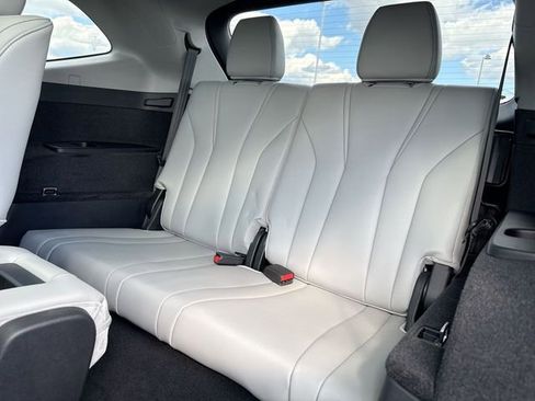 Used 2023 Acura MDX SH-AWD w/ Technology Package image 24