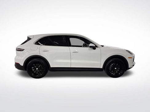 Used 2022 Porsche Cayenne image 6