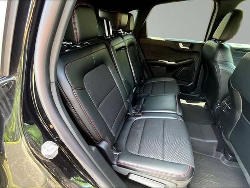New 2025 Ford Escape ST-Line w/ Tech Pack #1 AWD/4WD image 10