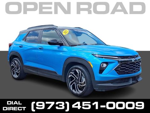 Used 2025 Chevrolet TrailBlazer RS FWD image 1