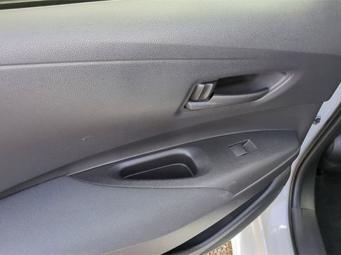 Used 2023 Toyota Corolla LE image 20