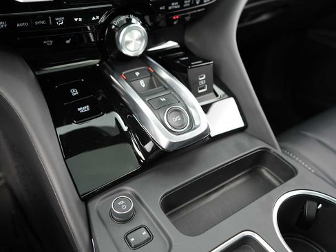Certified 2026 Acura MDX SH-AWD w/ Technology Package image 24