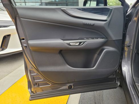 Used 2025 Lexus NX 350h AWD w/ Premium Package image 17