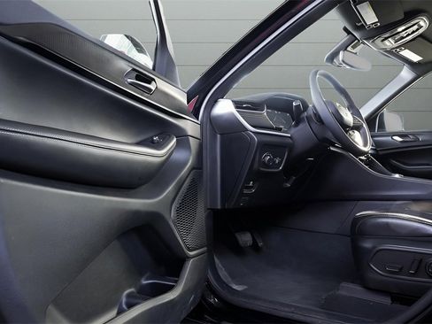 Used 2024 Jeep Grand Cherokee L Laredo image 18