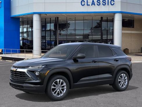 New 2026 Chevrolet TrailBlazer LS w/ LS Convenience Package FWD image 2