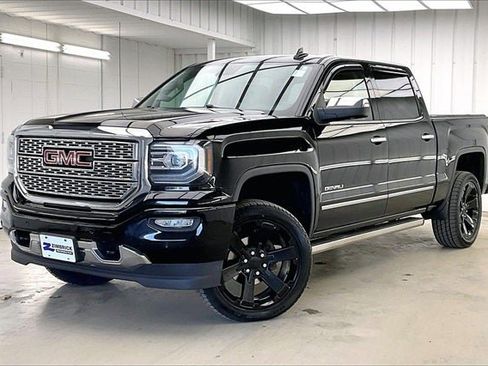 Used 2017 GMC Sierra 1500 Denali image 2