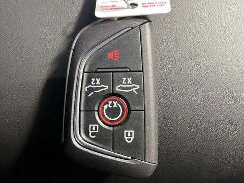 Used 2024 Chevrolet Corvette Stingray Premium Cpe w/ Z51 Performance Package RWD image 26