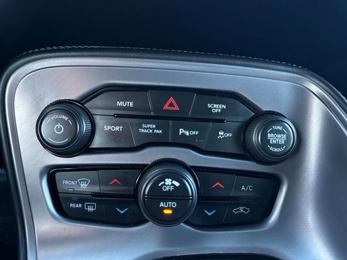 Used 2023 Dodge Challenger R/T w/ Plus Package image 19