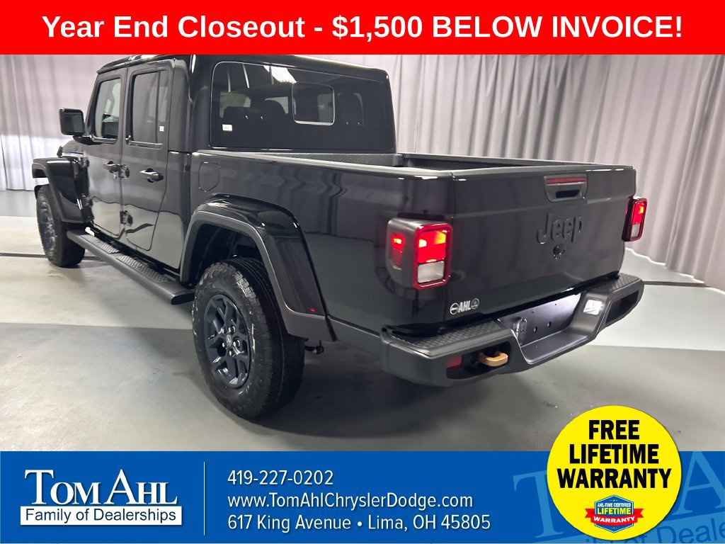 New 2026 Jeep Gladiator Sport AWD/4WD image 5