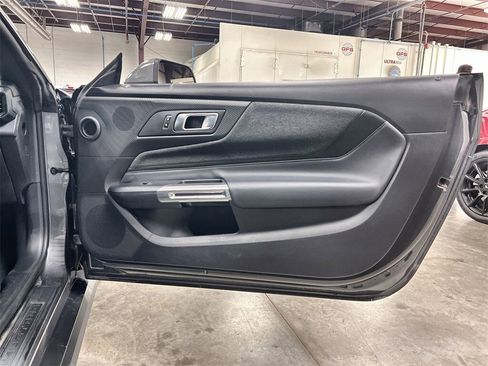 Used 2025 Ford Mustang Coupe image 26