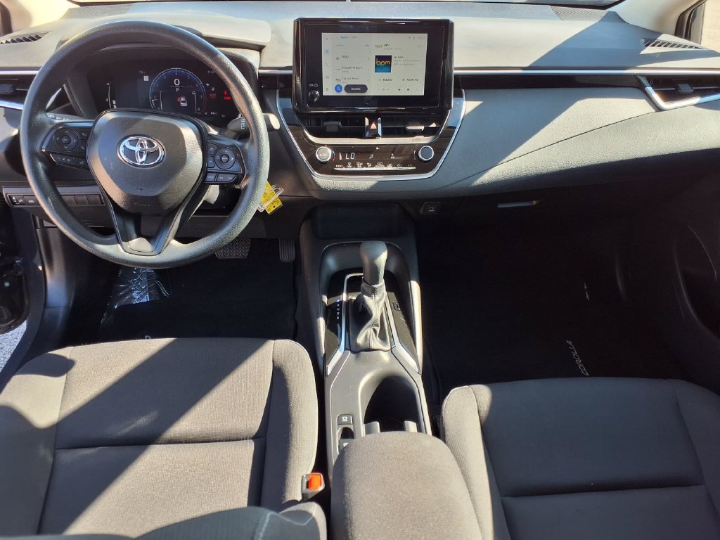 Used 2026 Toyota Corolla LE FWD image 15