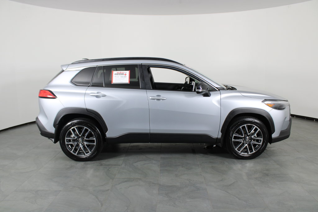Used 2026 Toyota Corolla Cross XLE AWD/4WD image 11