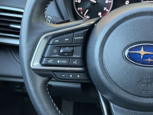 Used 2025 Subaru Outback Limited image 34