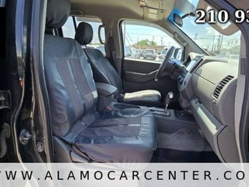 Used 2012 Nissan Frontier SV AWD/4WD image 17