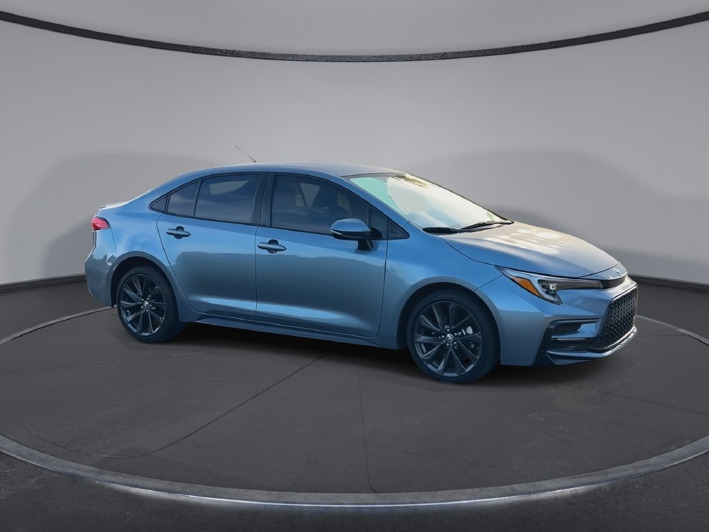 Used 2024 Toyota Corolla SE FWD image 2