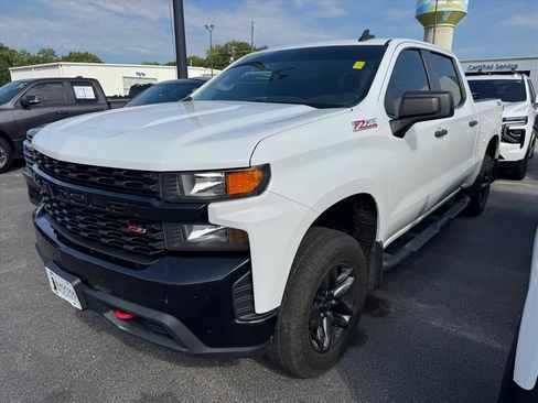 Used 2021 Chevrolet Silverado 1500 Custom Trail Boss AWD/4WD image 9