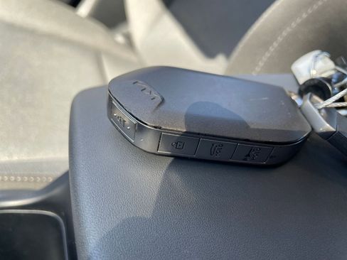 Used 2025 Kia K4 LXS image 21