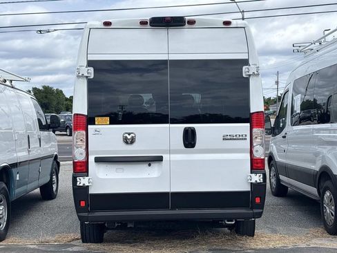 Used 2023 RAM ProMaster 2500 FWD image 5