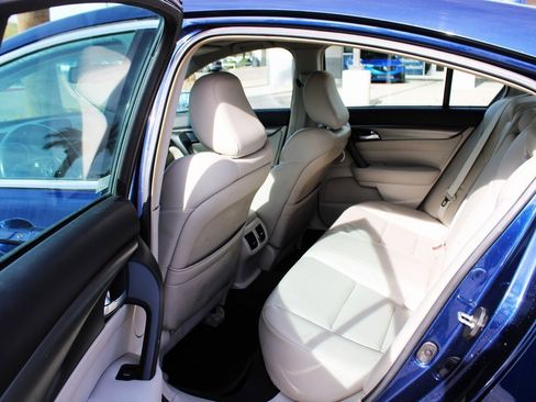 Used 2014 Acura TL w/ Technology Package image 10