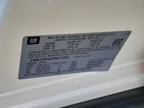 Certified 2023 Buick Envision Essence AWD/4WD image 27