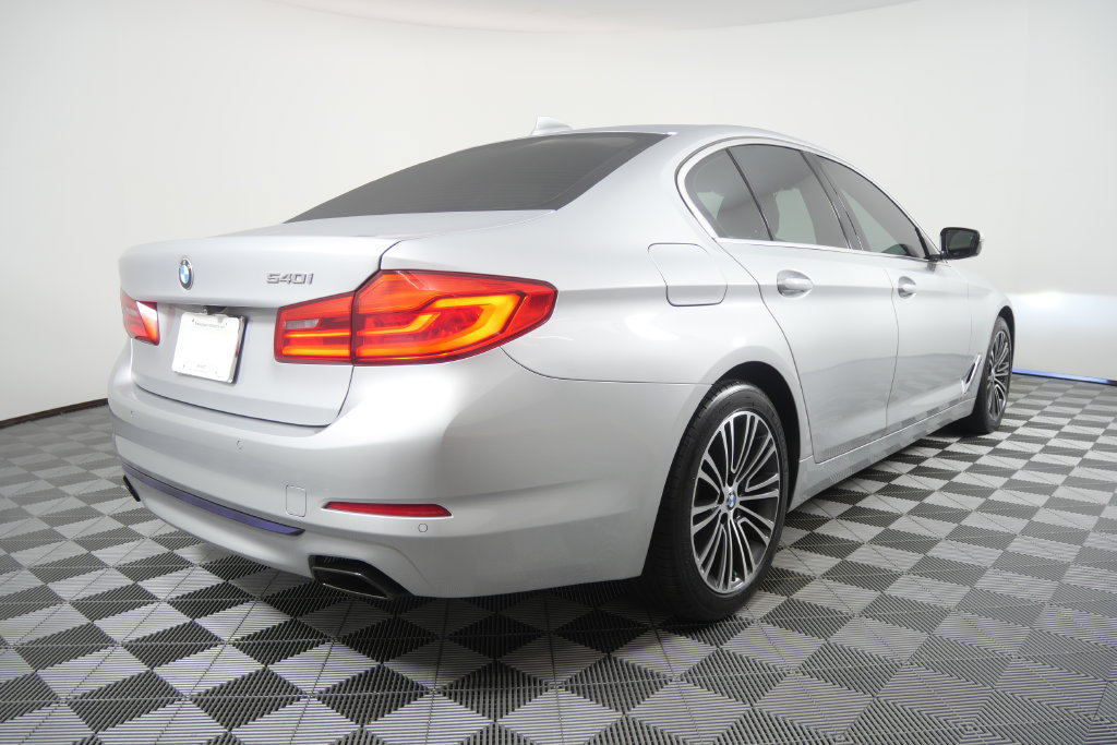 Used 2019 BMW 540i RWD image 4