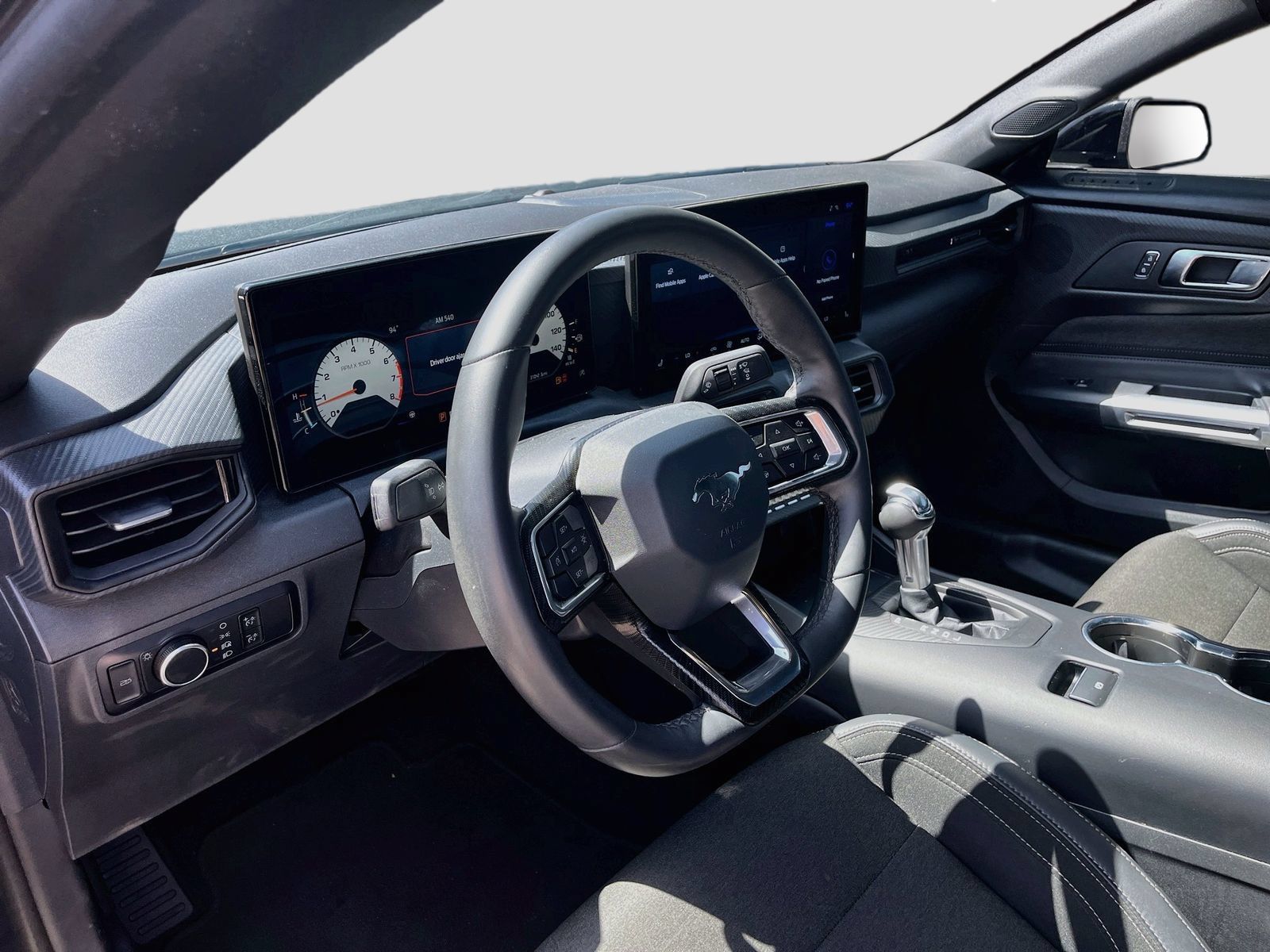 Used 2024 Ford Mustang Coupe RWD image 9