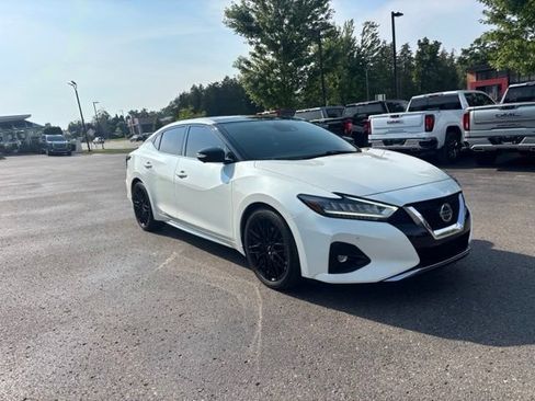 Used 2019 Nissan Maxima FWD image 4