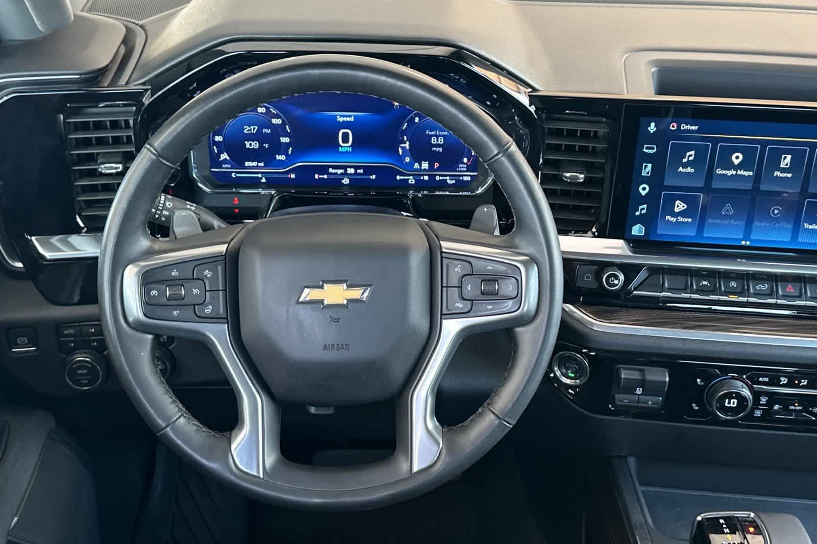 Used 2025 Chevrolet Silverado 1500 LT AWD/4WD image 15
