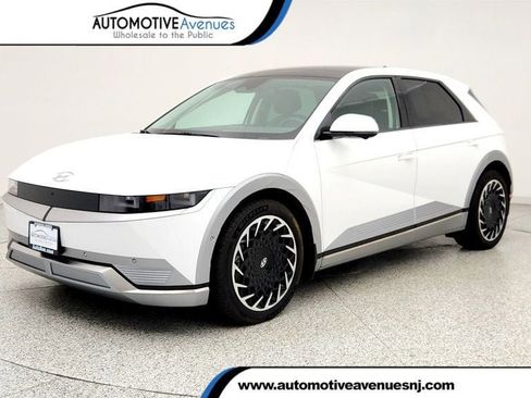 Used 2024 Hyundai Ioniq 5 Limited image 1