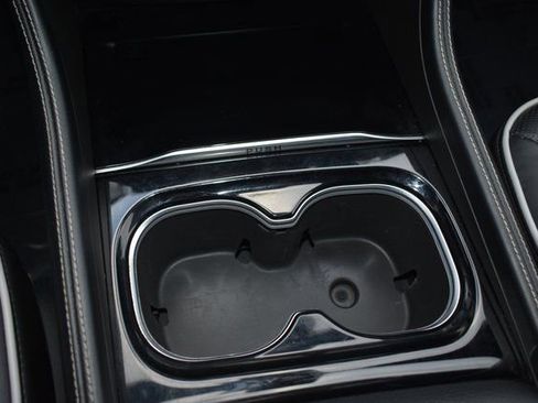 Used 2021 Chrysler Pacifica Limited w/ S Appearance Package image 32