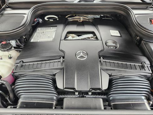 New 2025 Mercedes-Benz GLS 580 4MATIC image 33
