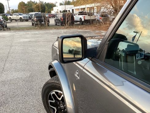 Used 2022 Ford Bronco Outer Banks image 22