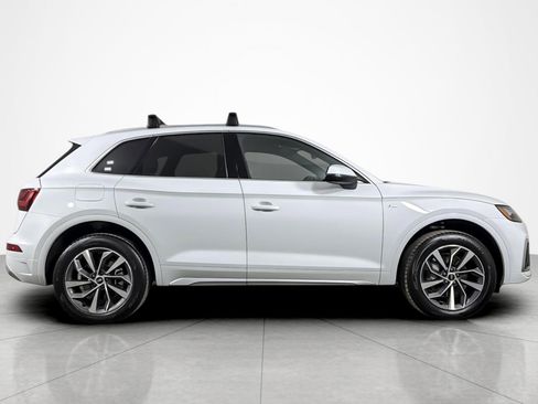 Used 2023 Audi Q5 2.0T Premium Plus w/ Premium Plus Package AWD/4WD image 6