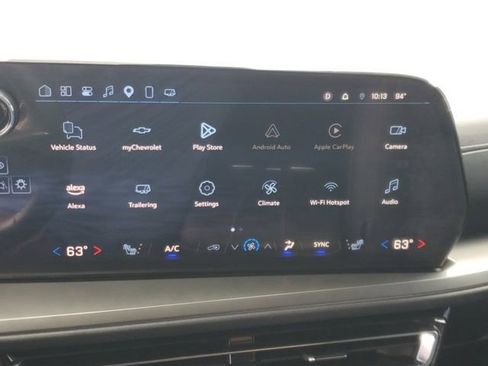 Used 2025 Chevrolet Traverse LT w/ Midnight/Sport Edition FWD image 25