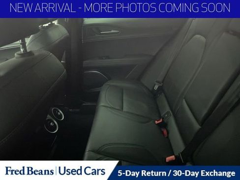 Used 2022 Alfa Romeo Stelvio Sprint image 11