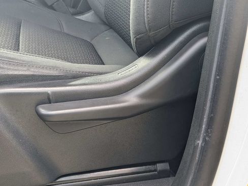 Used 2020 Chevrolet Silverado 1500 Custom w/ Custom Value Package RWD image 17