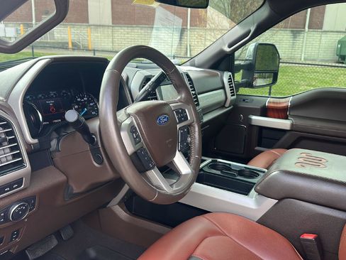 Used 2020 Ford F250 King Ranch w/ King Ranch Ultimate Package image 11